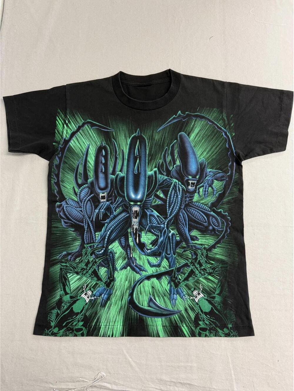 Vintage 90s Operation Aliens Xenomorph AOP Boot T-Shirt -M